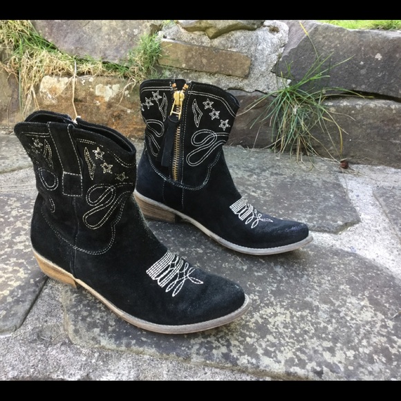 Boutique 9 Shoes - Boutique 9 Jolisa Western Cowboy Ankle Boot